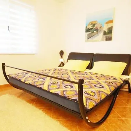 Apartmant With Pool شقة